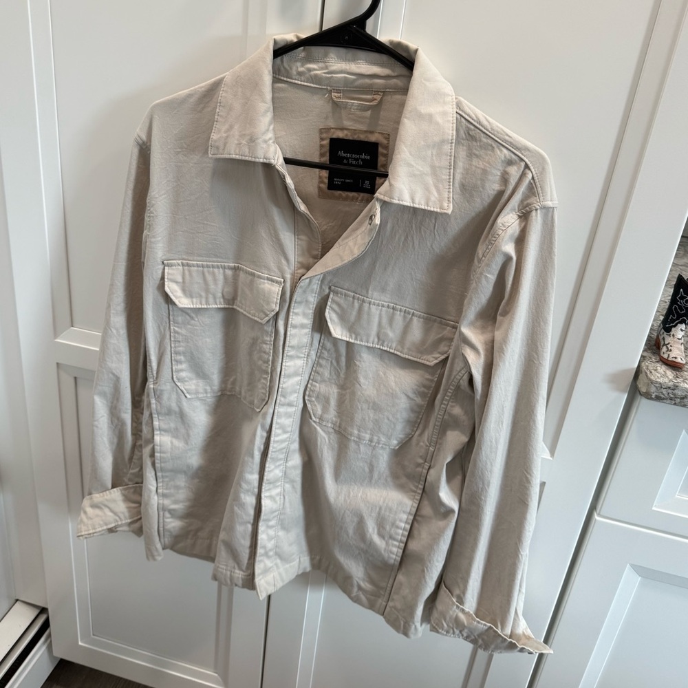 Abercrombie & Fitch cream shirt jacket - Picture 3 of 8
